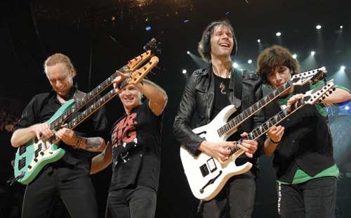 billy sheehan et paul gilbert, live budokan, yamaha, basse, tapping