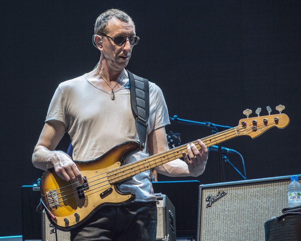 pino palladino, fender precision custom shop, john mayer